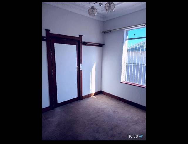 3 BEDROOM HOUSE FOR SALE IN KENSINGTON